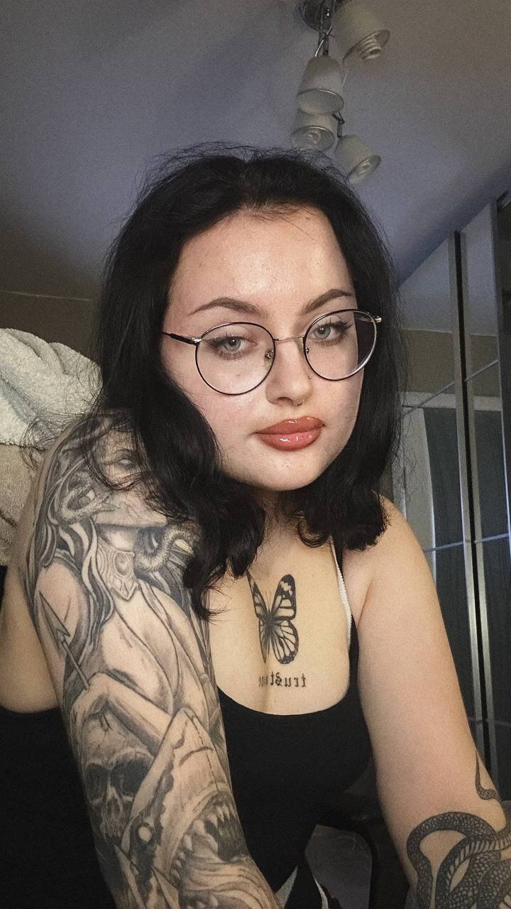 WhitneyDurston