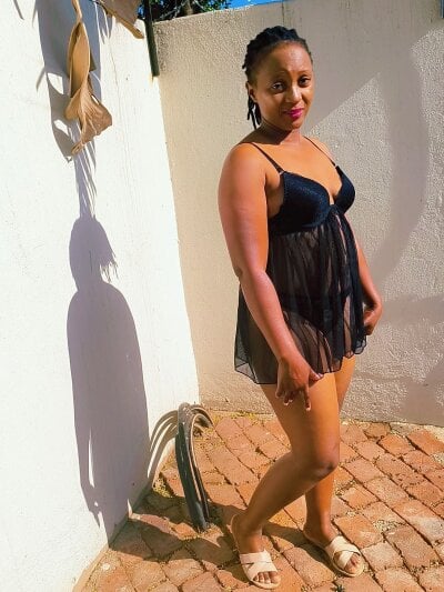 juicy-berry from stripchat