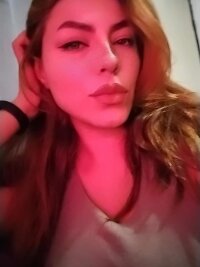 Roxxxy-foxxxy's Offline XXX Chat