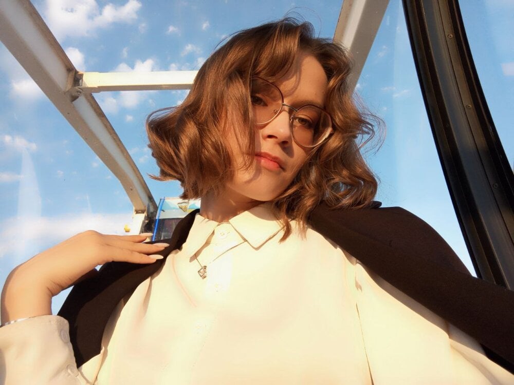 LinnGee profile