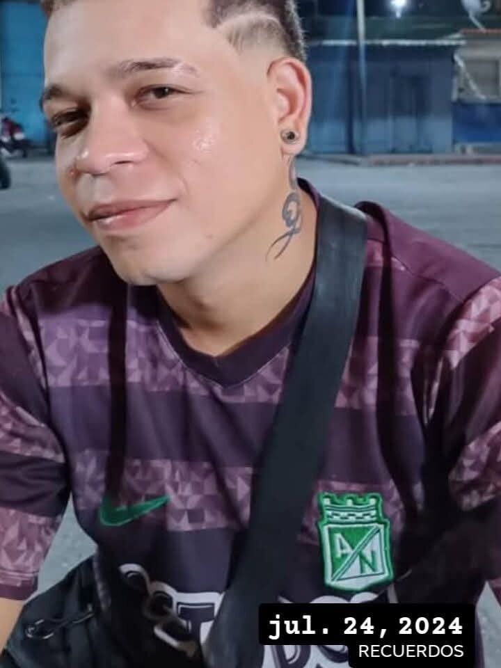 harry_contreras28 from stripchat