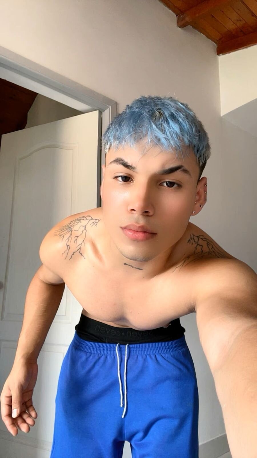 Adams_Collins