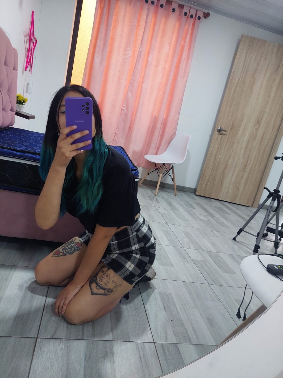 white__roxxy