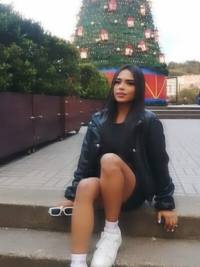 BellaDanielss_ 🈁 free naked cam