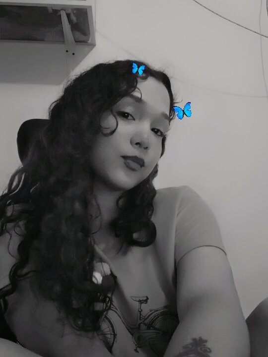 Live sex webcam photo for Naomi_Hall #288466152