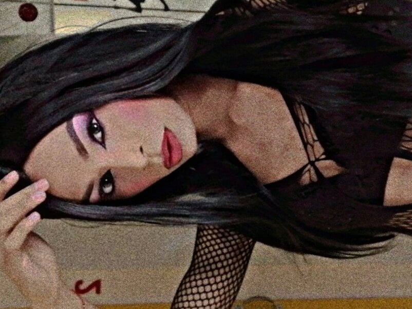 sharol_ferrer_23's Offline XXX Chat