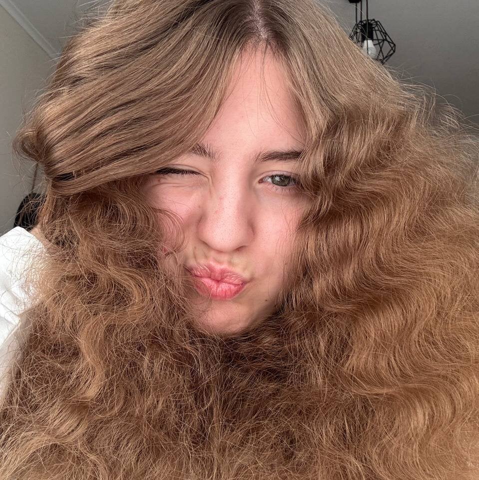 watchgirlcam.com anneexx livesex profile in in-a-corner-of-your-fantasies cams