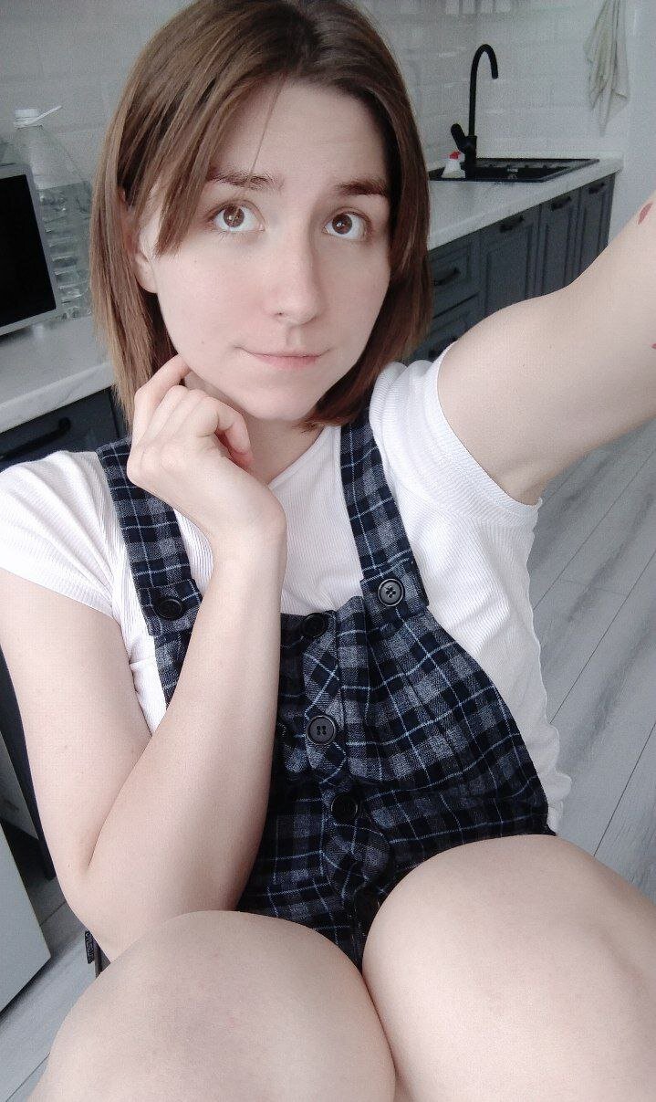 Lovely_Claudia
