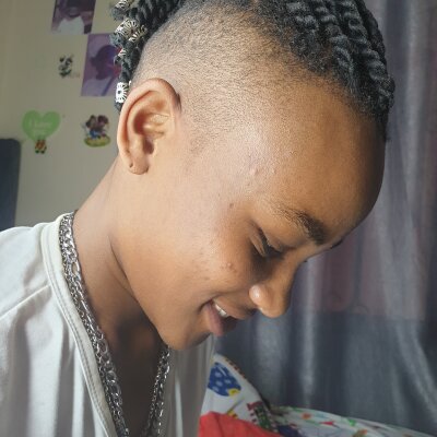 Freakyskinny_