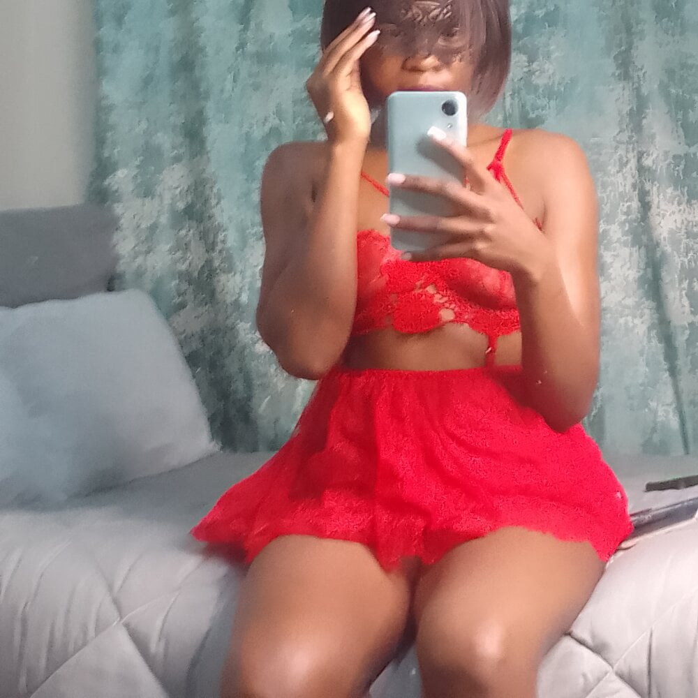 stripchat katcaiser webcam profile pic via sleekcams.com