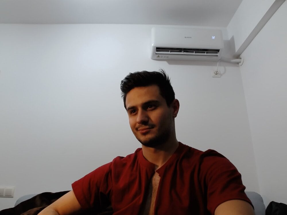 Brad_Luove profile