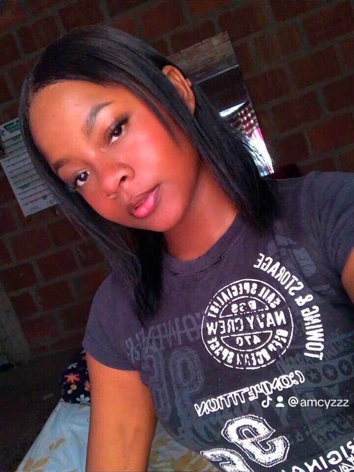 naomy_brown01