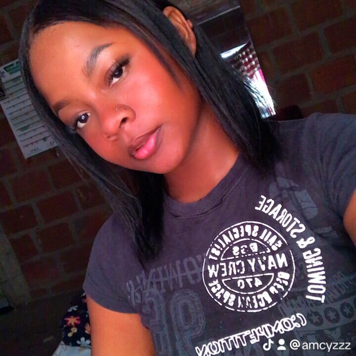 naomy_brown01
