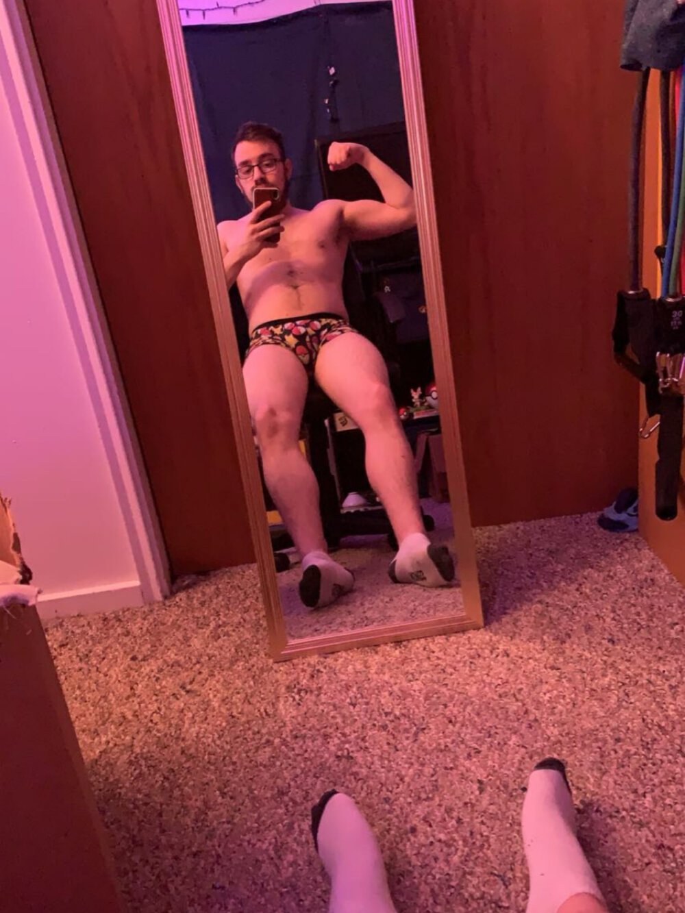 fa3ri3_k1ng from stripchat