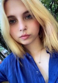 MelissaMelly's Offline Chat Room
