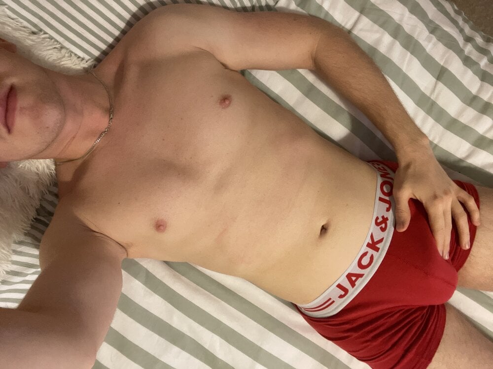 kevin_irl's Offline XXX Chat