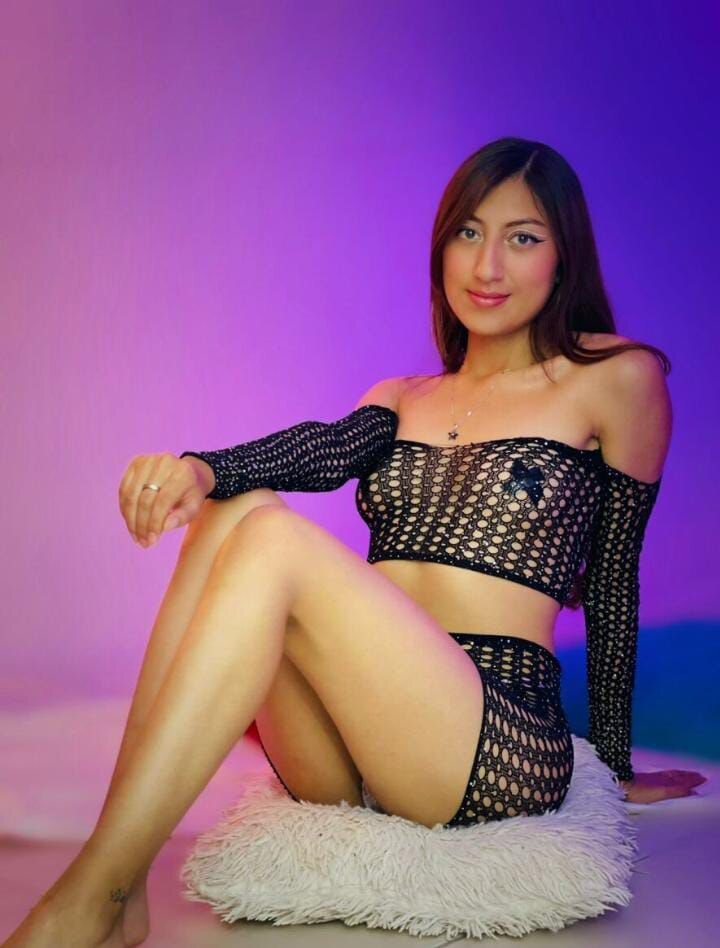 lizzy_petite