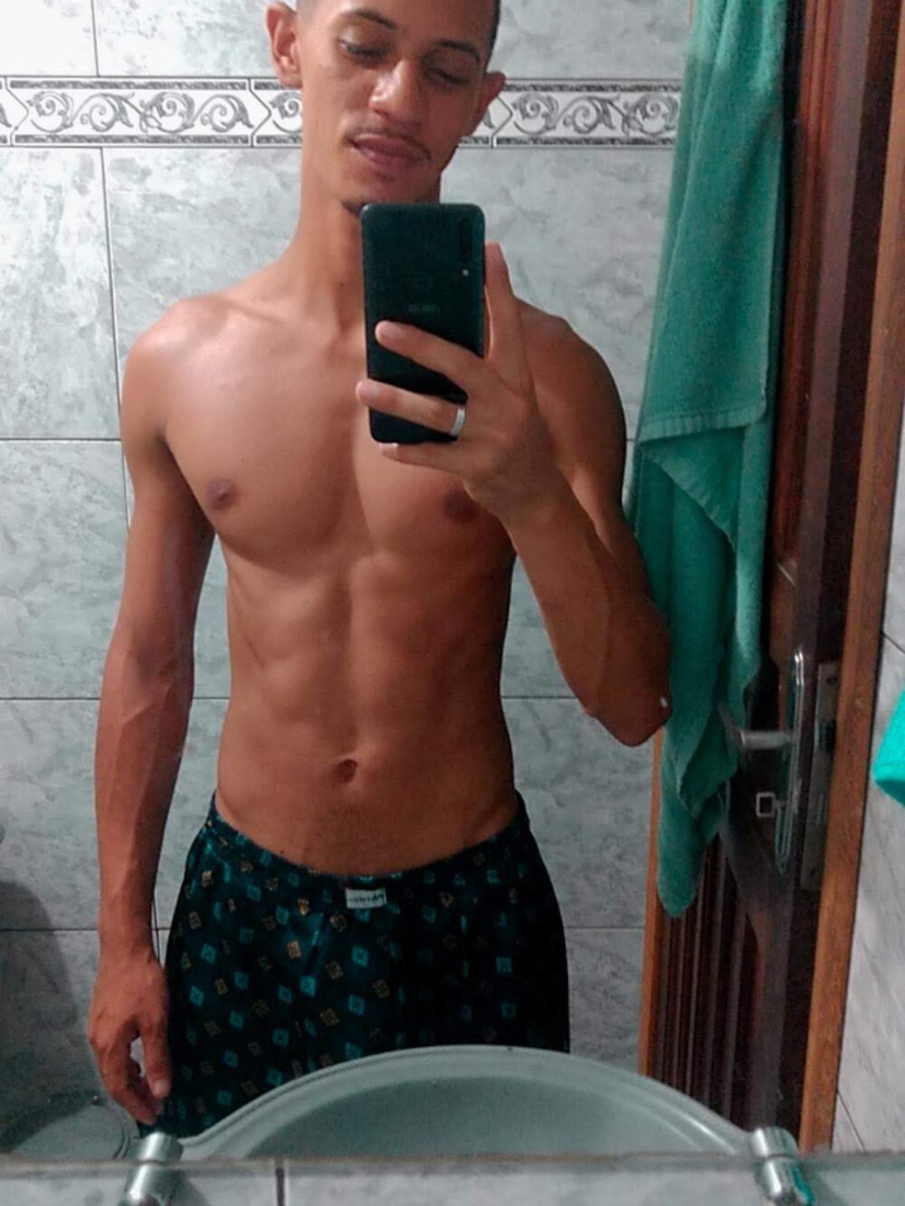 weedsafado98's Offline XXX Chat