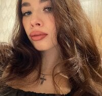 ArianeFLeury's Offline Chat Room