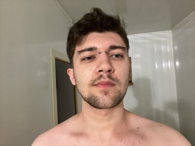 mickeym from stripchat