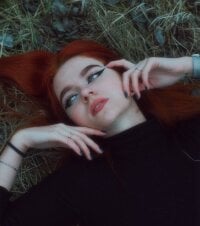 EllinaFoxy's Offline Chat Room