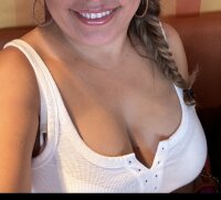 Latinainlingerie's Offline XXX Chat