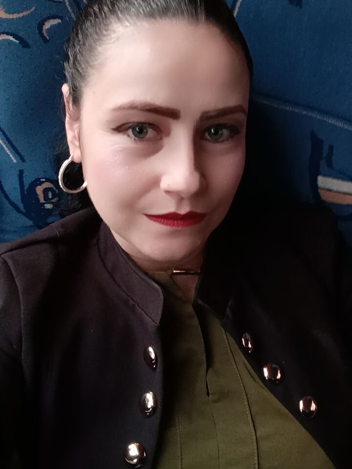 LizzandAlyz Profile Image