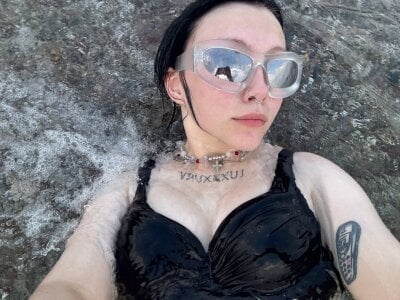 Sonic_Luxxx Female Bigassdoggystyle Online Cam Striptease