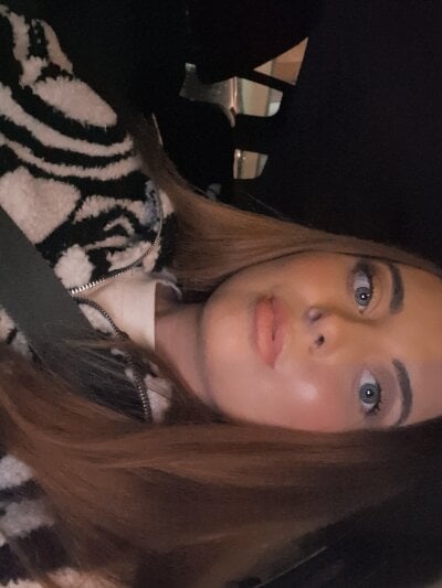 NaughtyandNice_UK Female Dildoorvibratordeepthroat Online Webcam Naked