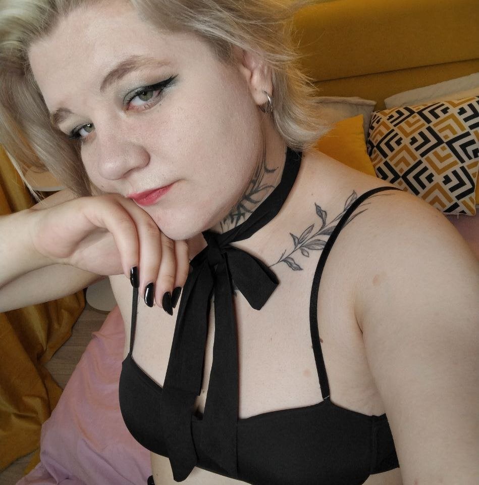alison_magic from stripchat