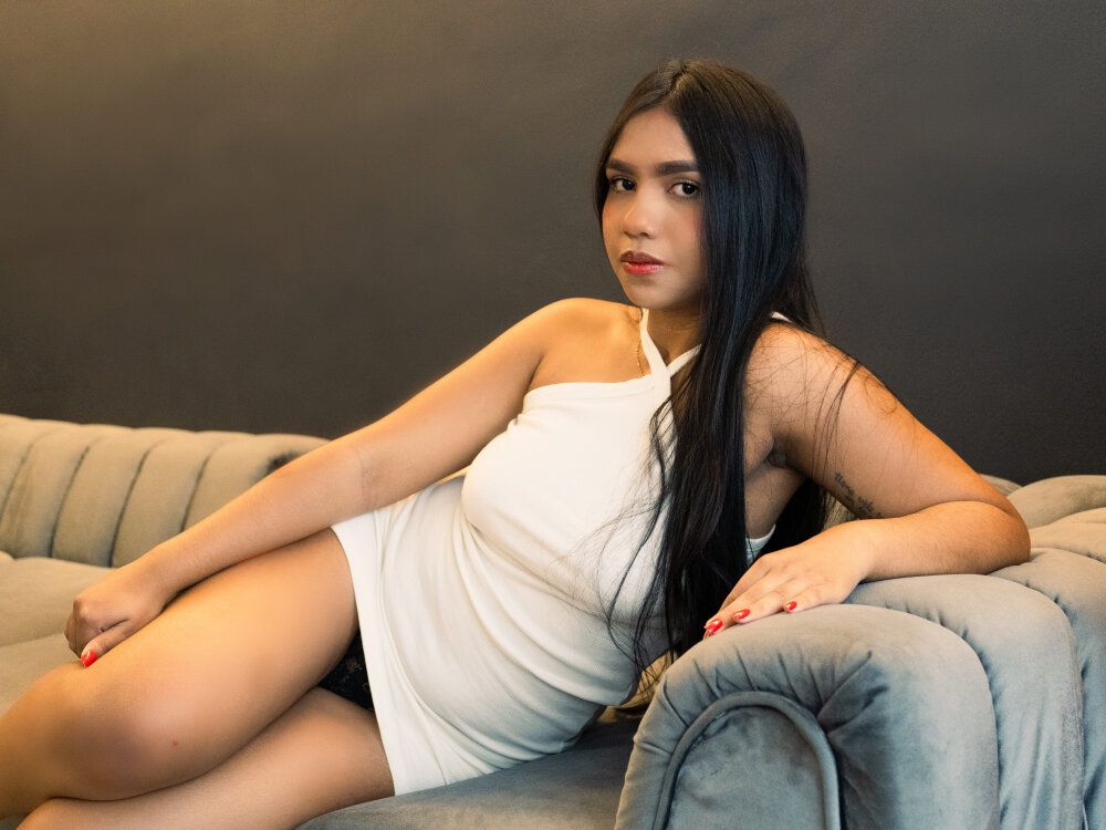 Live sex webcam photo for michellejohnson_ #289964634