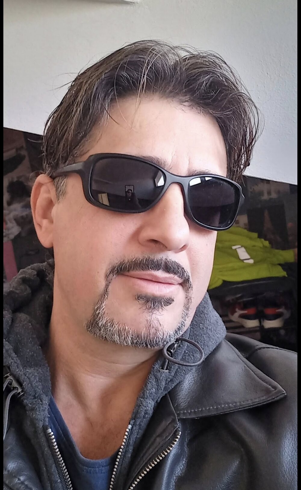 PROFISSIONALDOSEXO's Offline XXX Chat