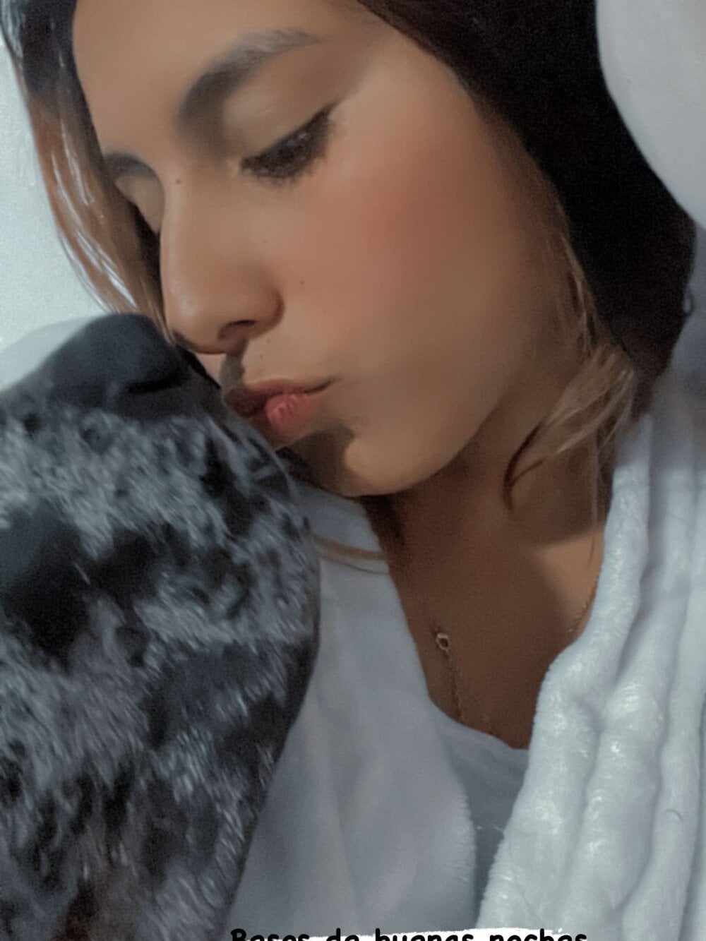 KYLIIE_IIANN 🐡 naked cam chat