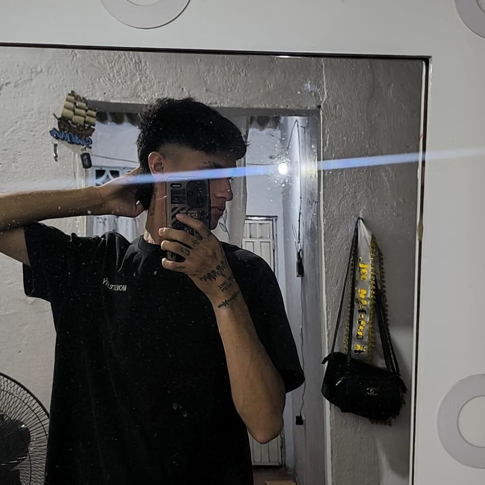 Chat +18 off-line de Akyra_latinn