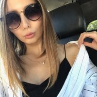 JulliHotLove's Offline Chat Room