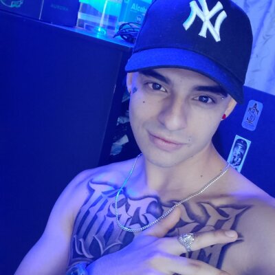alessandro_frank from stripchat