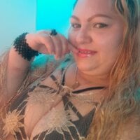 Rossitaspace1's Offline Chat Room