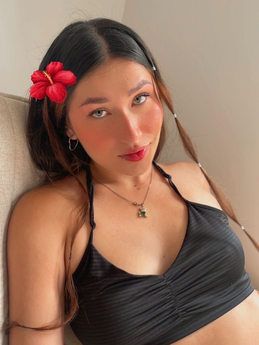 onaircams.com celeste_velez livesex profile in bisexual cams