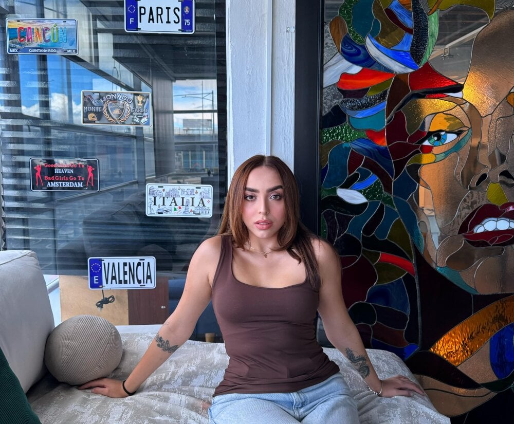 Eileen_storm live cam model at StripChat