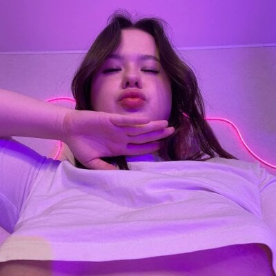 Amelia_Brooks