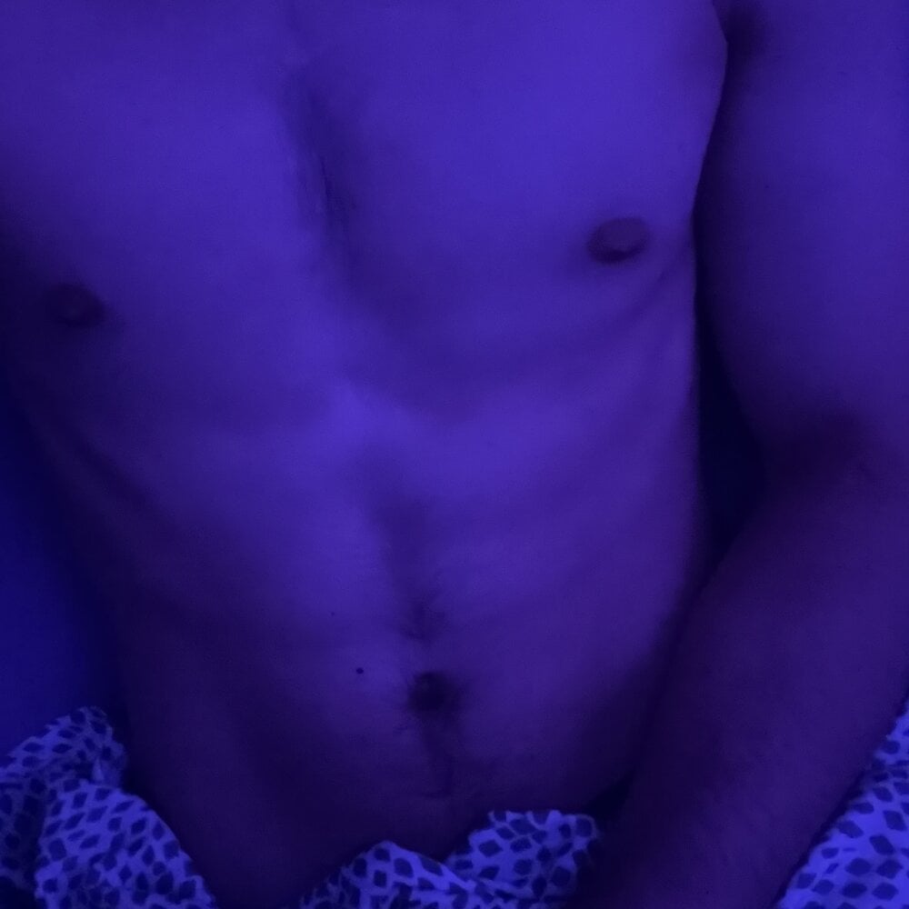 lion03 from stripchat