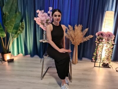 MiniMyra Female Masturbationteens Free Webcam Adult