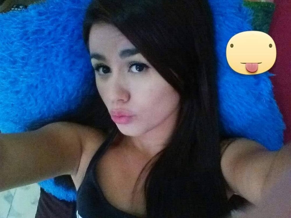 akane24 from stripchat