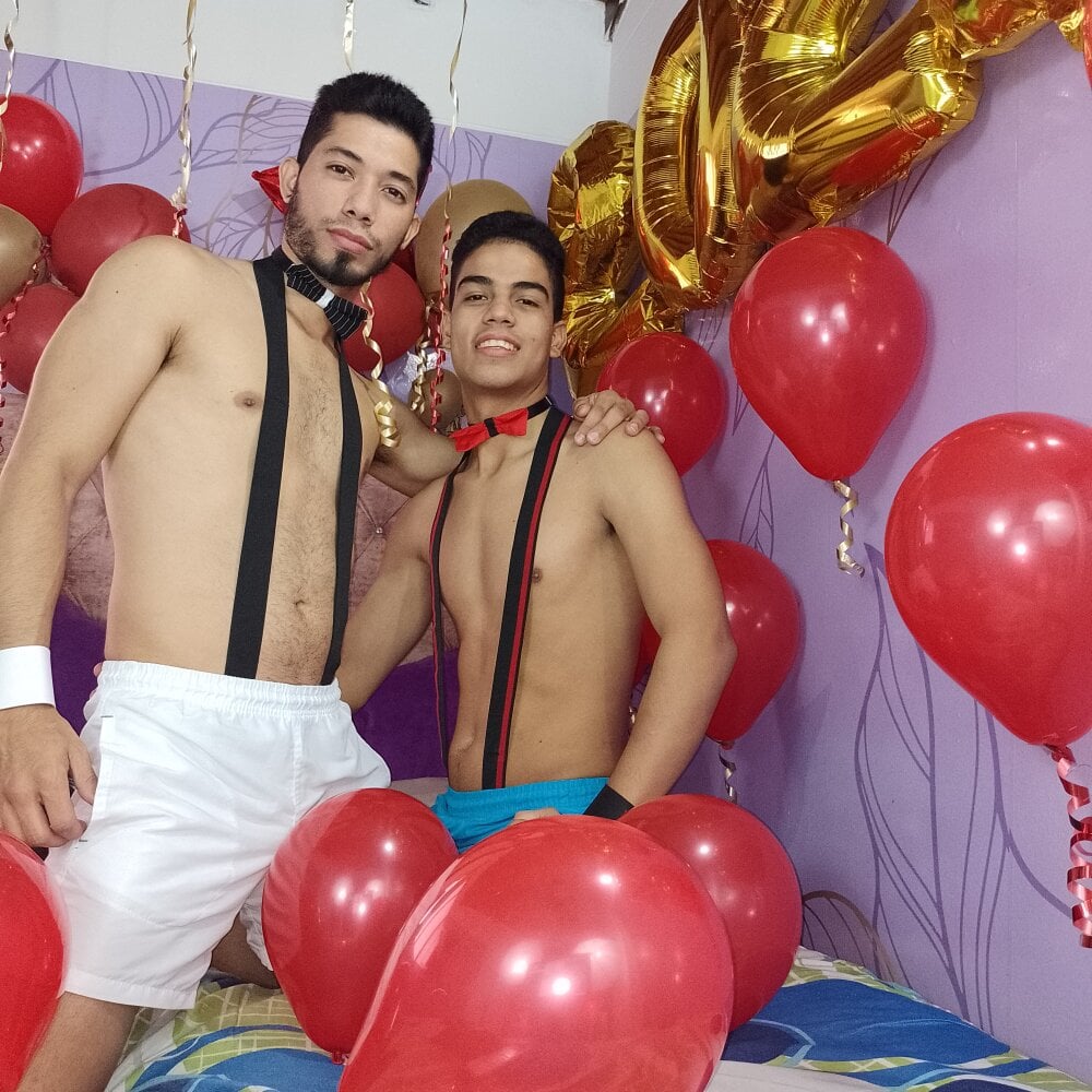 Theboyshot11 Chat XXX offline