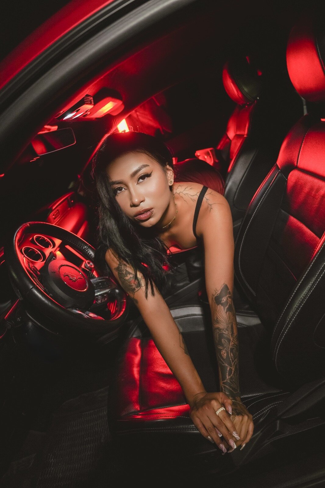 ebony_moon1