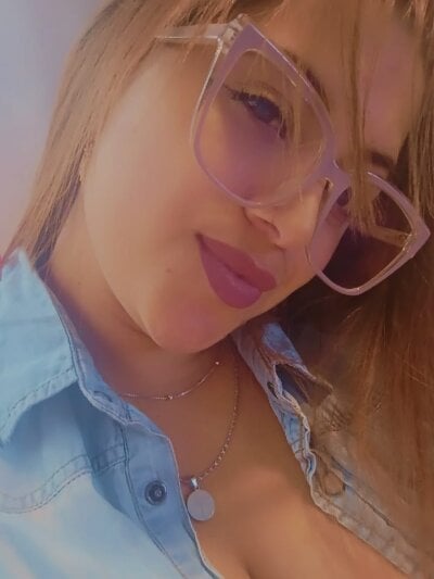 luciana_336 Gallery Image 1