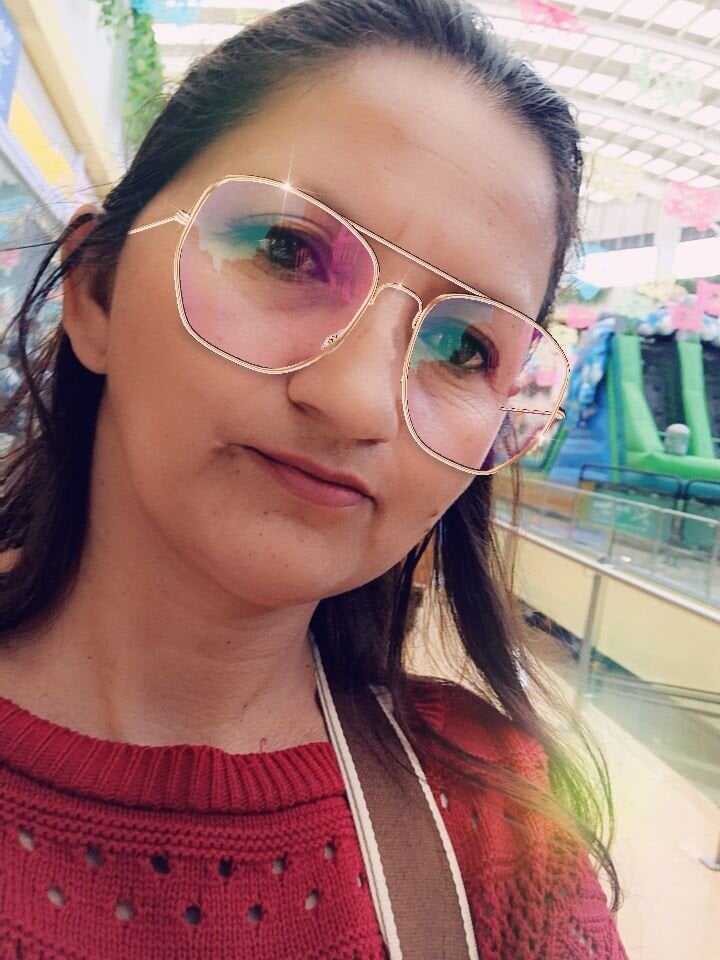 lucy_squirt69 from stripchat