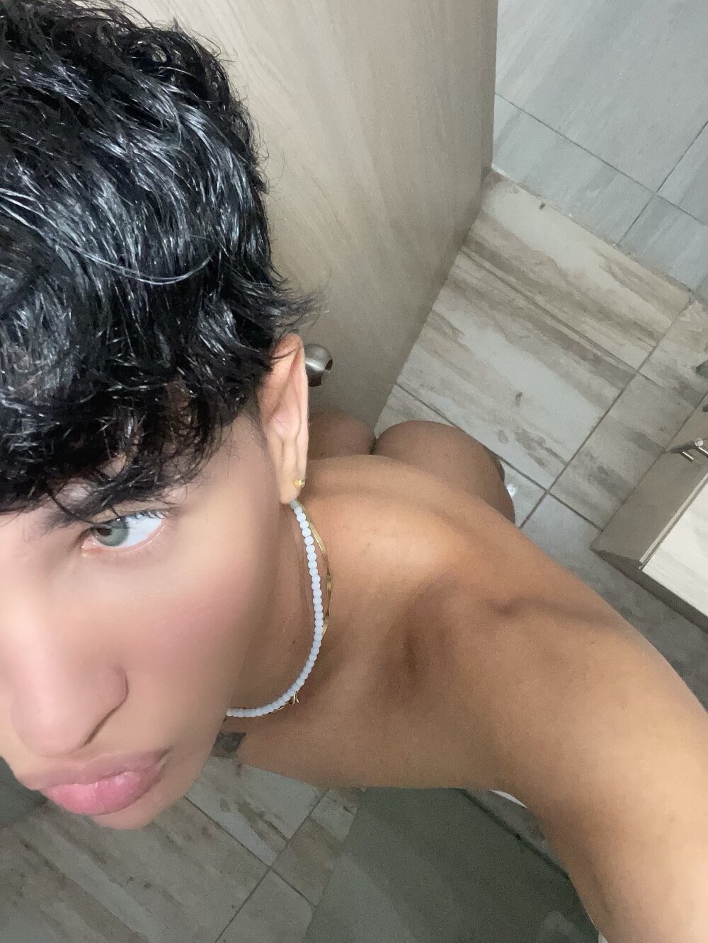 damian_kiss from stripchat