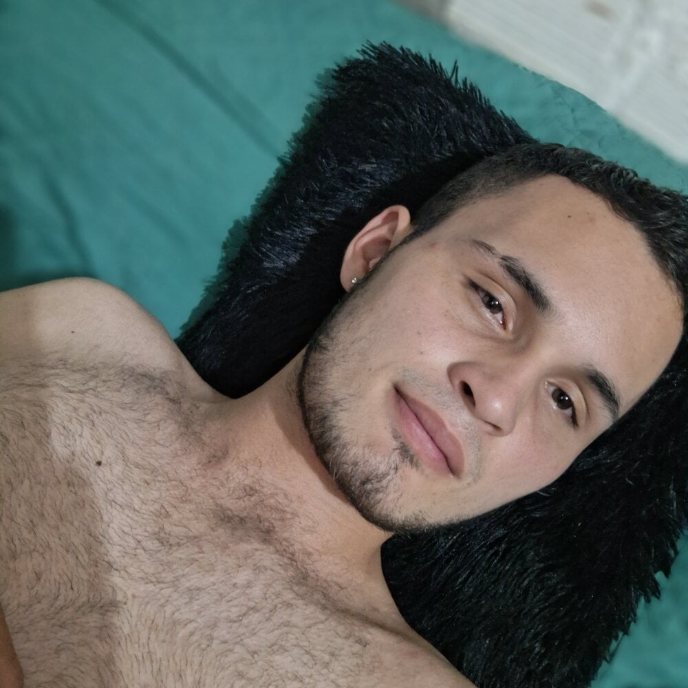 magic_maki1 from stripchat