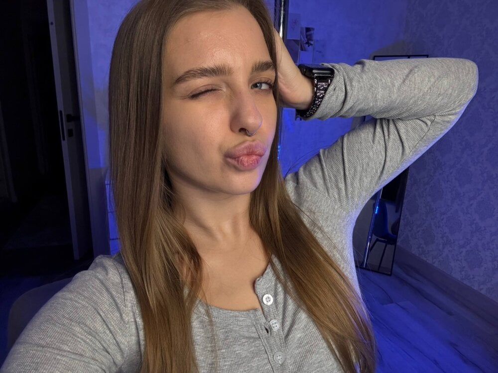 mayabach69 from stripchat